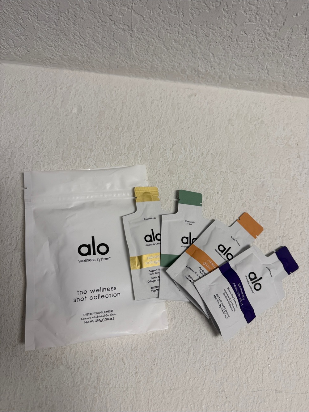 NEW- ALO Yoga Wellness Collection - Trial Pack Glow Greens Immunity Collagen